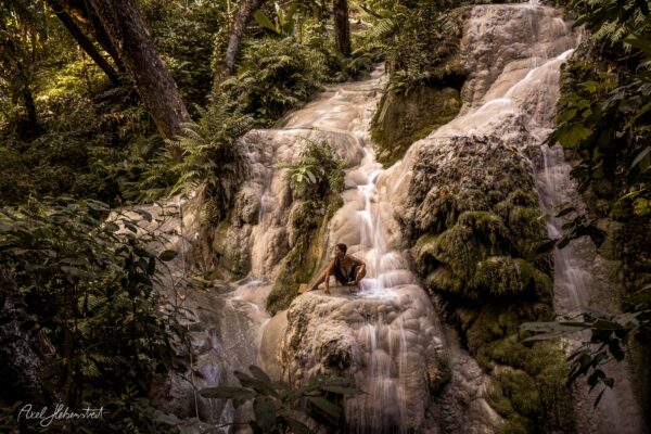 STICKY WATERFALL